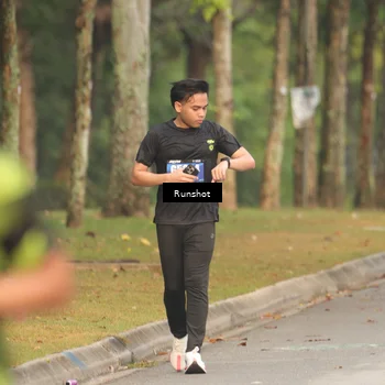 Runner Photo 5621786