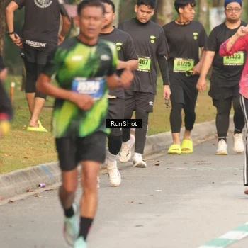 Runner Photo 5621871