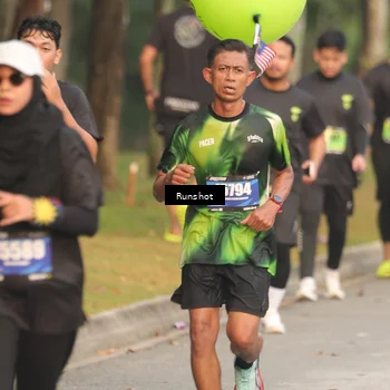 Runner Photo 5621877