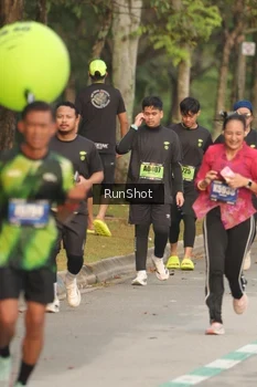 Runner Photo 5621899