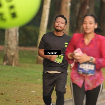 Runner Photo 5622023
