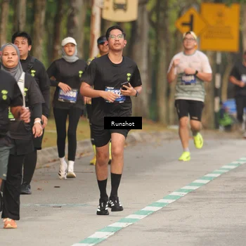 Runner Photo 5622235