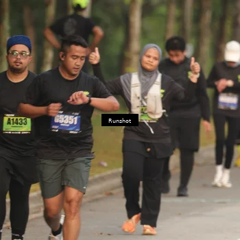 Runner Photo 5622315