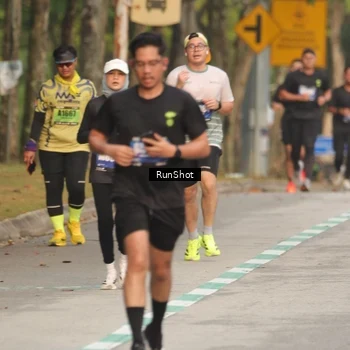 Runner Photo 5622426
