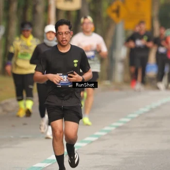 Runner Photo 5622434