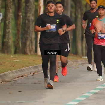 Runner Photo 5623004