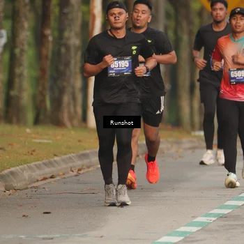 Runner Photo 5623009