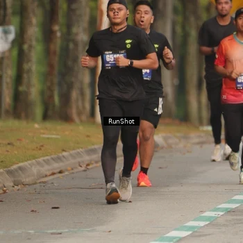Runner Photo 5623017