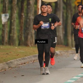 Runner Photo 5623023