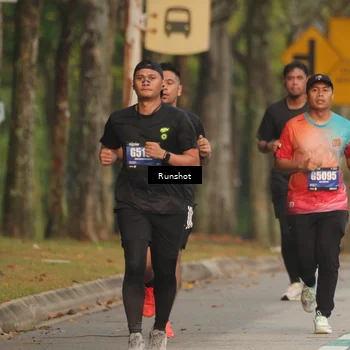 Runner Photo 5623033