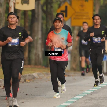 Runner Photo 5623060
