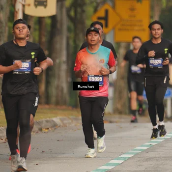 Runner Photo 5623063