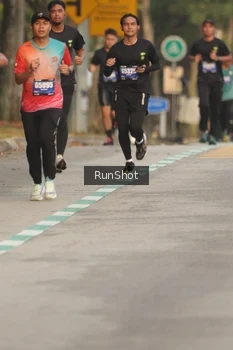 Runner Photo 5623113