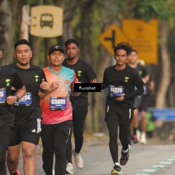 Runner Photo 5623210