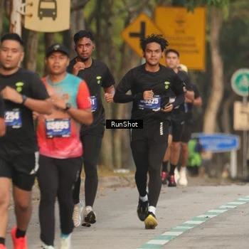 Runner Photo 5623216