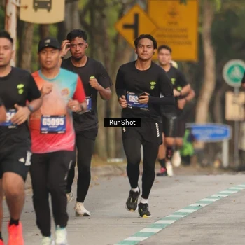 Runner Photo 5623221