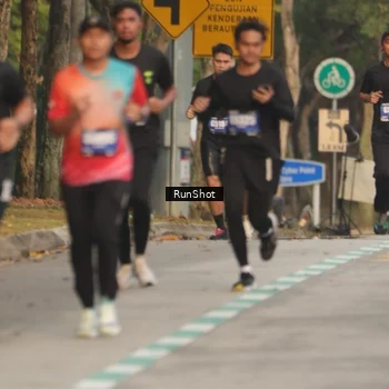 Runner Photo 5623223