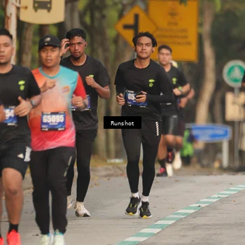 Runner Photo 5623225
