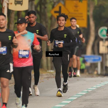 Runner Photo 5623240