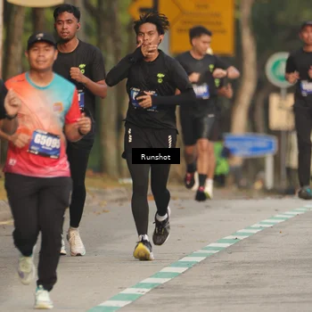 Runner Photo 5623265