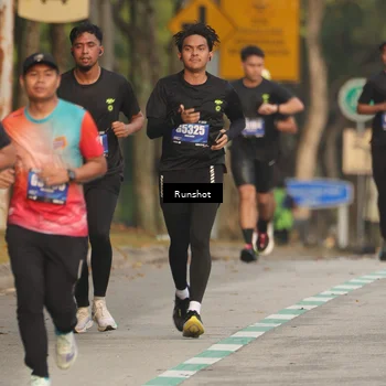 Runner Photo 5623275