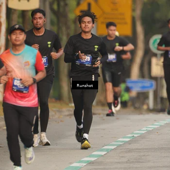 Runner Photo 5623277