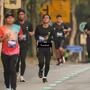 Runner Photo 5623315
