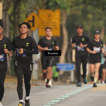 Runner Photo 5623317