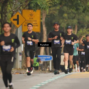 Runner Photo 5623324