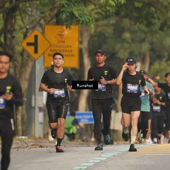 Runner Photo 5623379