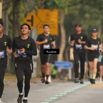 Runner Photo 5623386