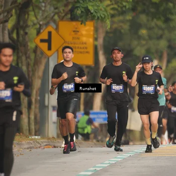 Runner Photo 5623403