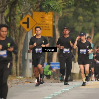 Runner Photo 5623404