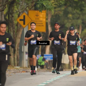 Runner Photo 5623405
