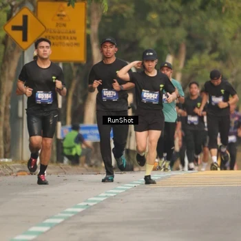 Runner Photo 5623449