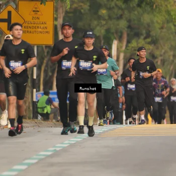 Runner Photo 5623476
