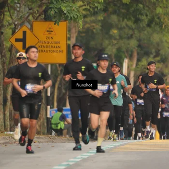Runner Photo 5623504