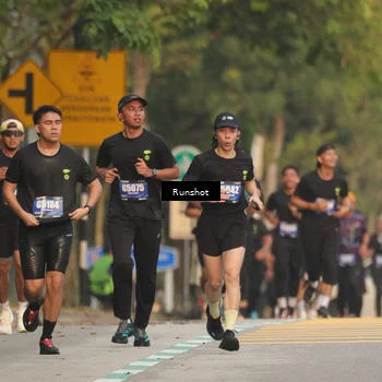 Runner Photo 5623536