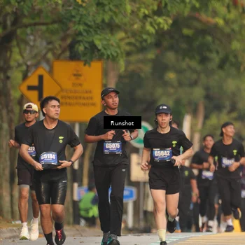 Runner Photo 5623537
