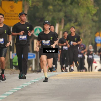 Runner Photo 5623558