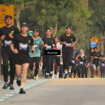 Runner Photo 5623645