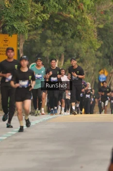 Runner Photo 5623664