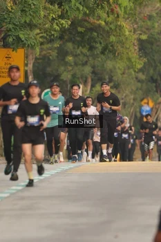 Runner Photo 5623666