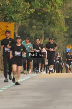 Runner Photo 5623668