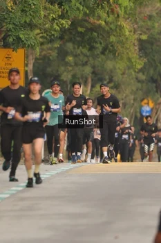 Runner Photo 5623669