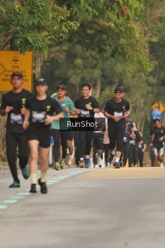Runner Photo 5623679