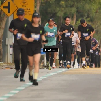 Runner Photo 5623713