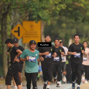 Runner Photo 5623855