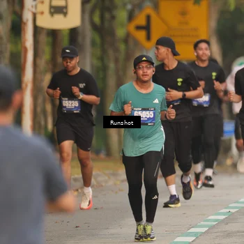 Runner Photo 5623862