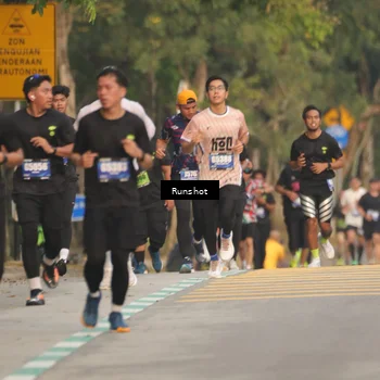 Runner Photo 5623947